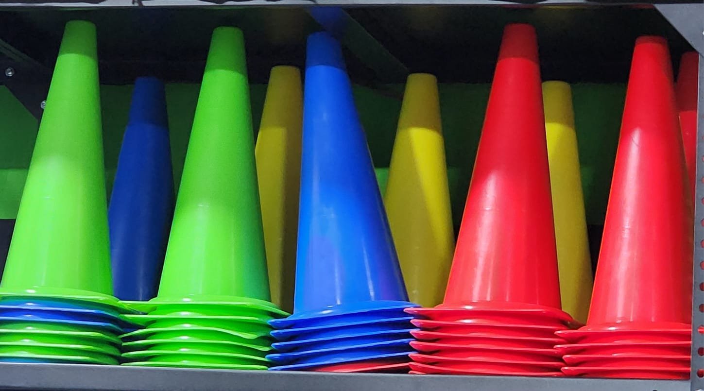 CONOS DE COLORES